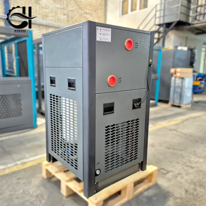 درایر تبریدی مدل میکروپور - IS100 - MKE495 - نمای کناری